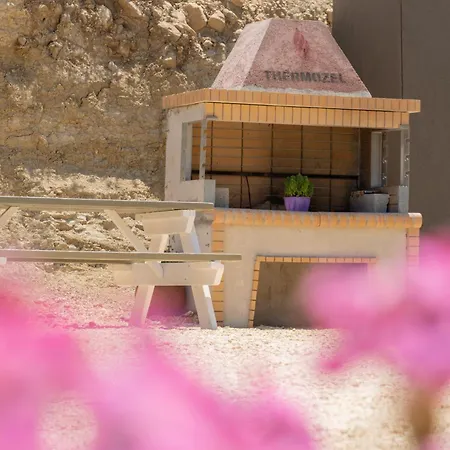 Beachfront Fteri Ζόλα