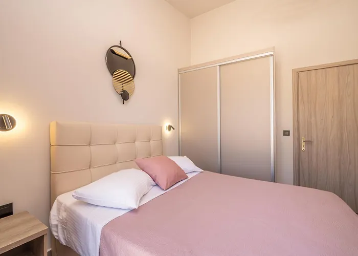 Beachfront Fteri Villa