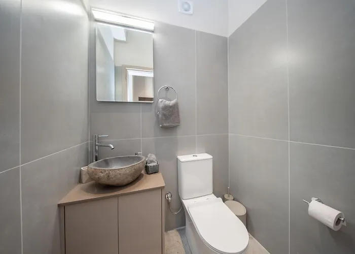 Beachfront Fteri Villa *