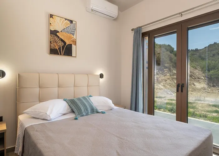 Beachfront Fteri Villa